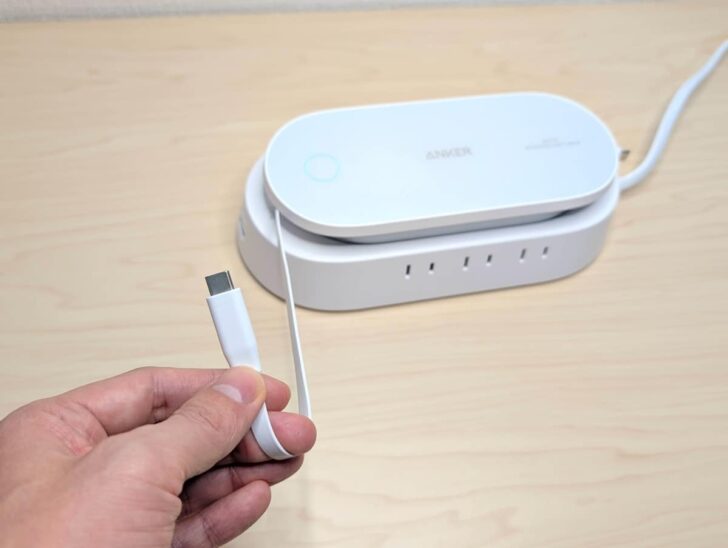 Anker 647 Charging Stationの巻き取り式USB-C充電ケーブル