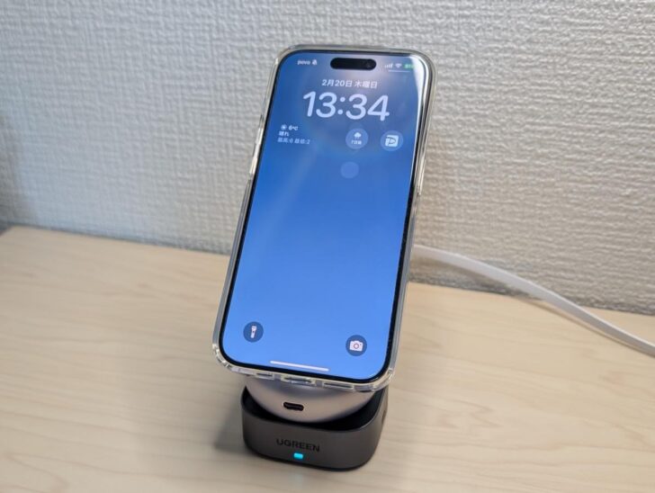 iPhoneを縦向き充電するとAirPodsが充電しづらい 正面から