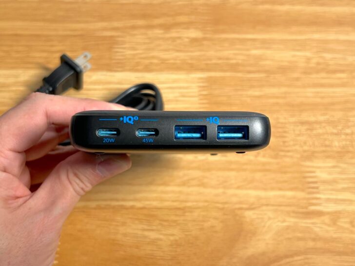 USB-C×2、USB-A×2の合計4ポートが使いやすい