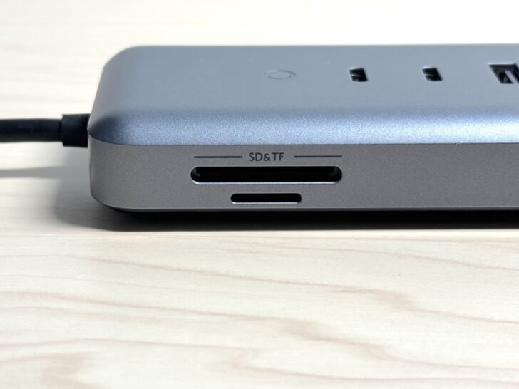 Anker USB-C データ ハブ (11-in-1, 10Gbps)のSDカードスロット