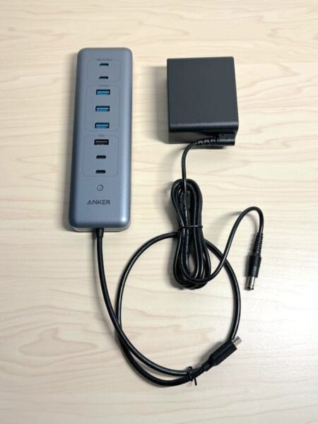 本体、それに電源アダプタも持っていく必要あり