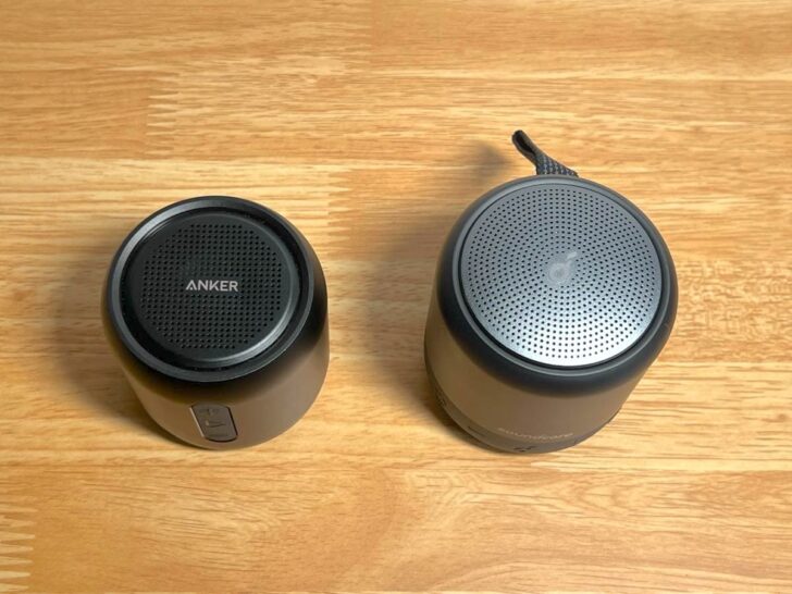 左がSoundcore mini、右がSoundcore Mini 3