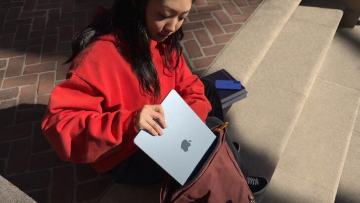 シンプルでスタイリッシュなデザイン、軽量なMacBook Air