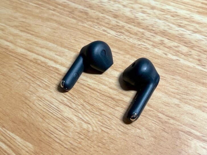 イヤホン本体はマットな仕上がりで高級感があり、高価格帯の製品と比べても質感は遜色ない