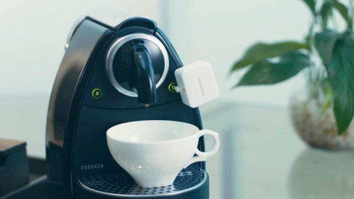 コーヒーメーカーにも貼れるSwitchBotボット